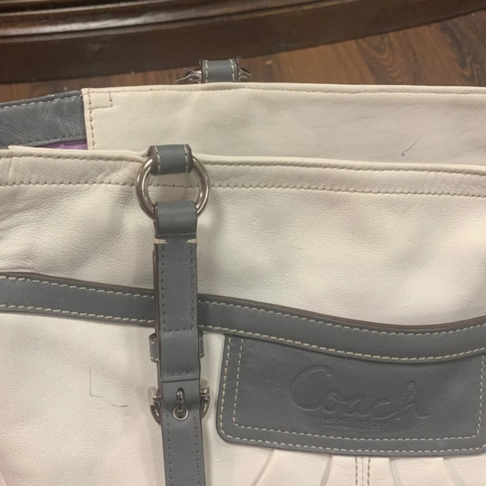 Coach Bag - Picture 2 of 5